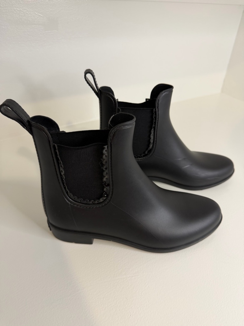 Jack Rogers Sallie Chelsea Rain Boots size 7 Black. EUC!